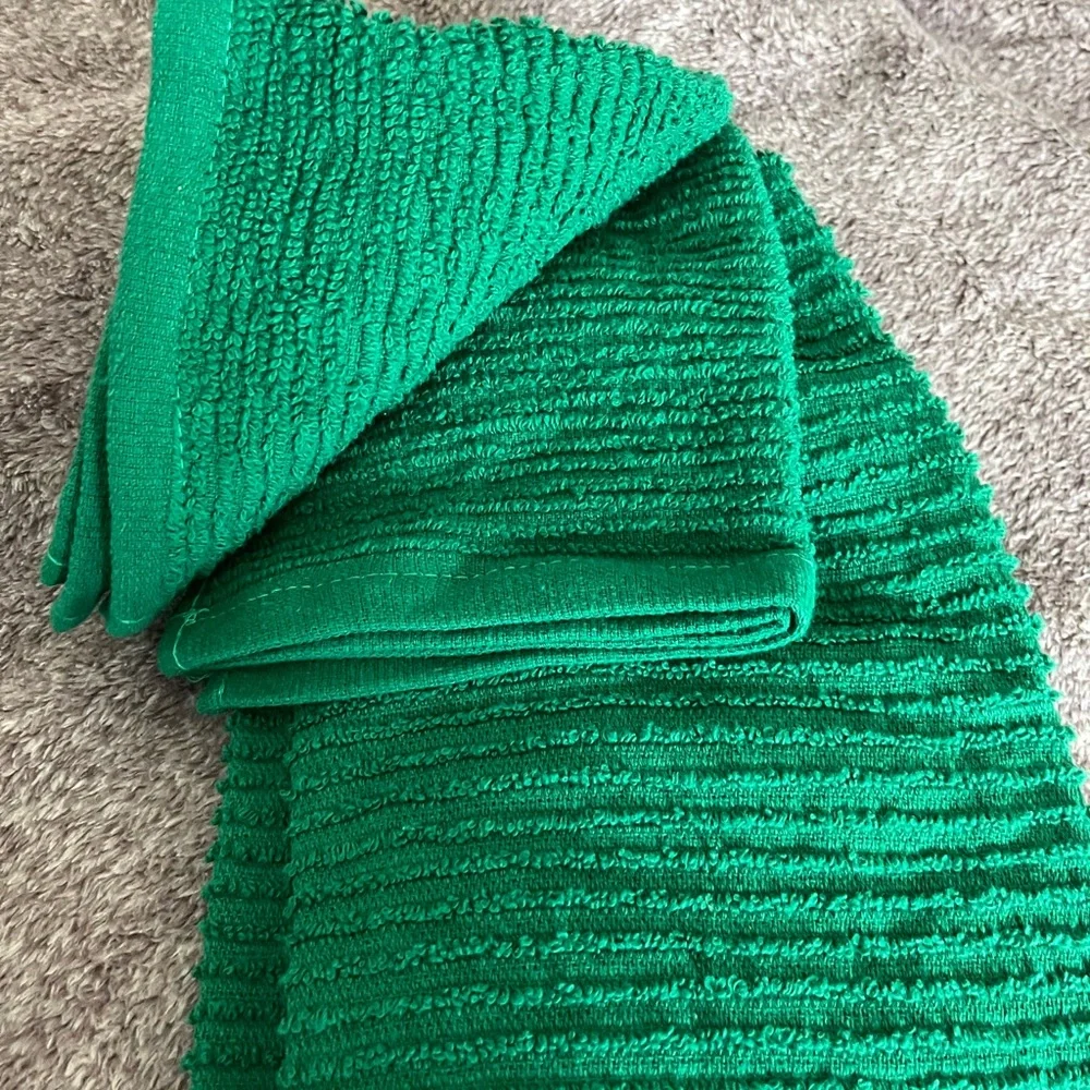Festive Green/ Gingerbread Kitchen Towel Set 4 Piece